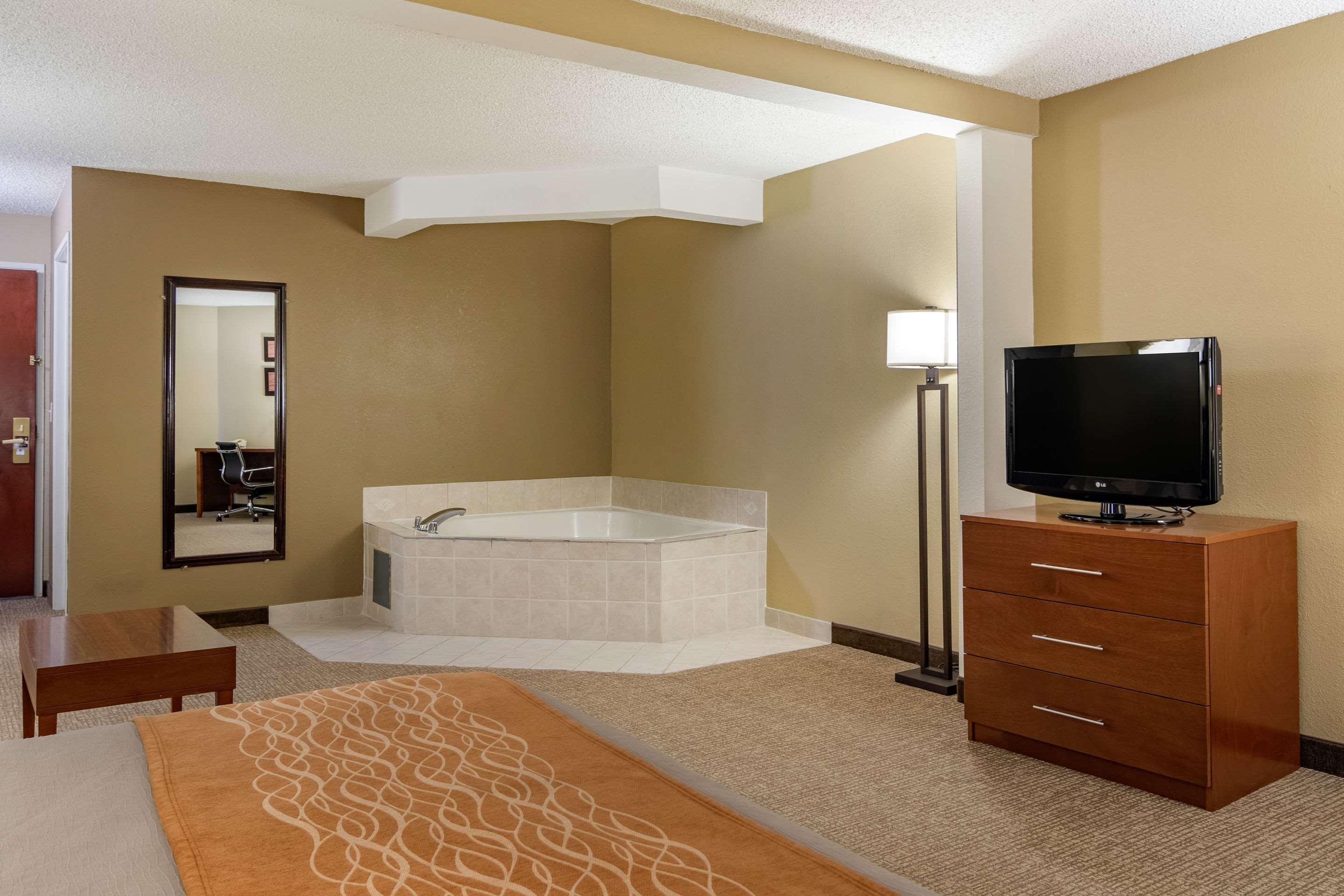 Comfort Inn & Suites Suwanee - Sugarloaf Luaran gambar